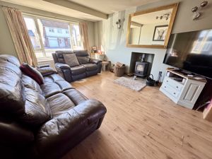 Lounge- click for photo gallery